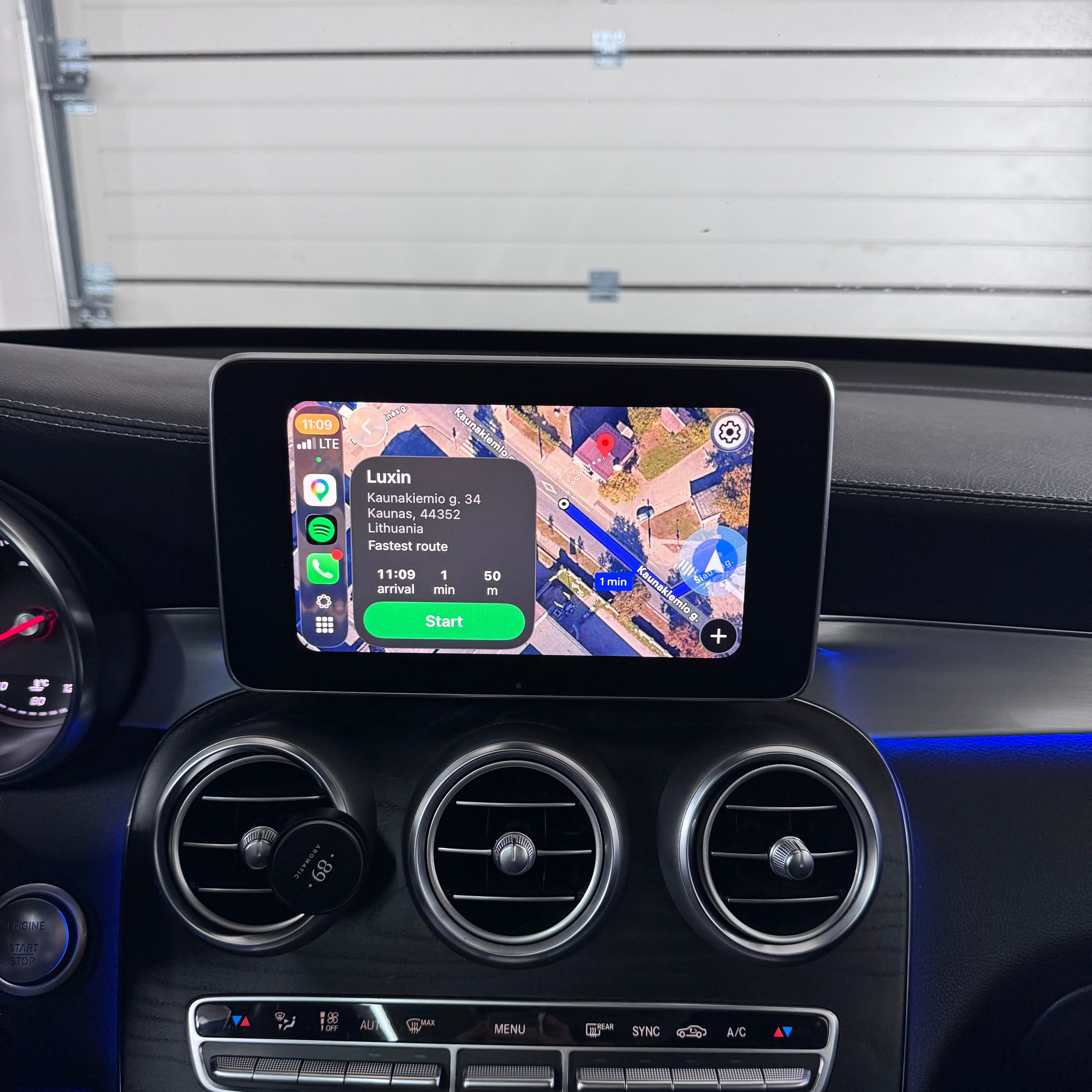 Mercedes-Benz Wireless CarPlay & Android Auto integration for NTG5.0 system (2014-2020)